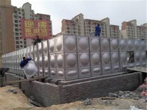 不锈钢组合式水箱生产厂家_塑料水箱相关-洛阳净泉供水设备有限公司