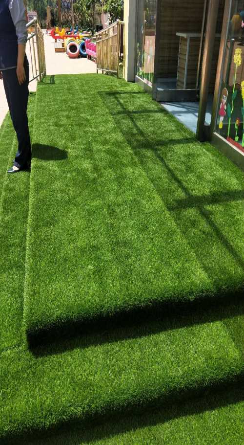 足球场地人造草坪公司_人工草坪铺设方法相关