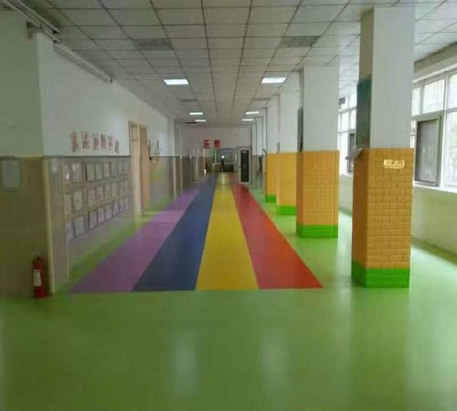 幼儿园拼装地板铺装_强化地板相关