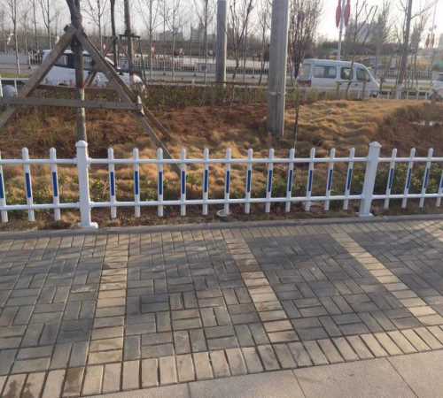 焊接公路护栏厂家_农村公路护栏相关-安阳鼎成护栏有限公司
