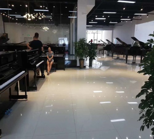 漯河珠江钢琴118专卖店_珠江钢琴旗舰店相关-河南欧乐钢琴之家