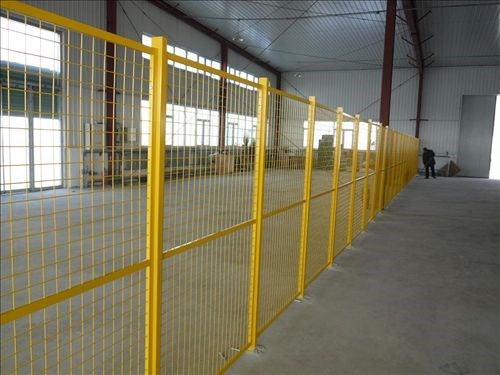 小区围栏安装_围墙隔离栅、栏、网价格
