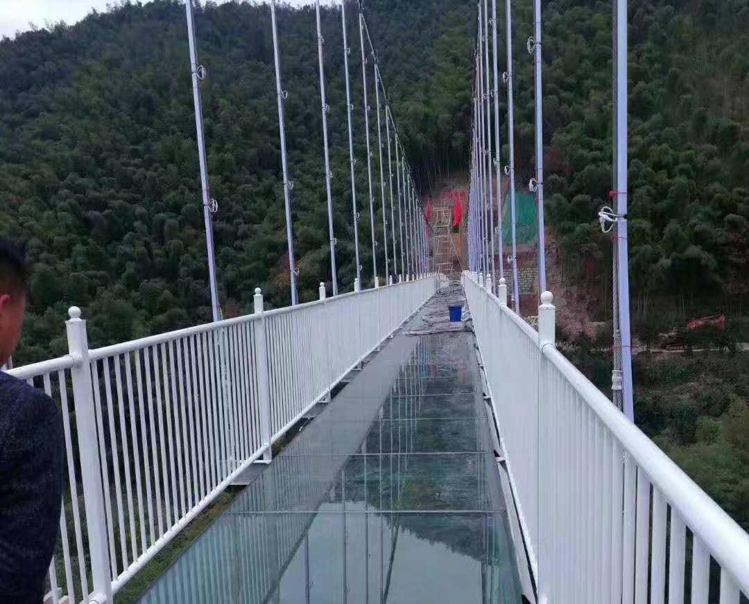 重庆玻璃吊桥施工_贵州其他游艺设施安装