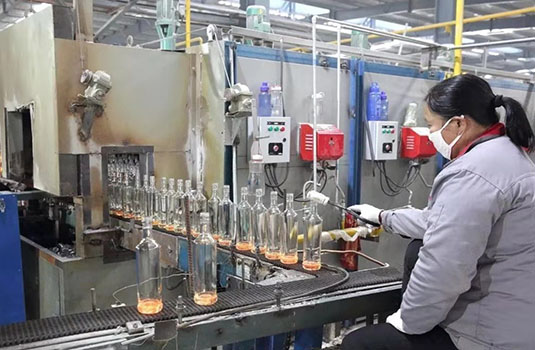菏泽白酒酒瓶生产厂家_高白包装产品加工公司