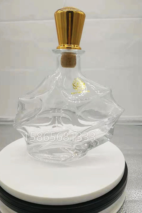 深圳晶白料玻璃洋酒瓶厂家_路易十三包装产品加工