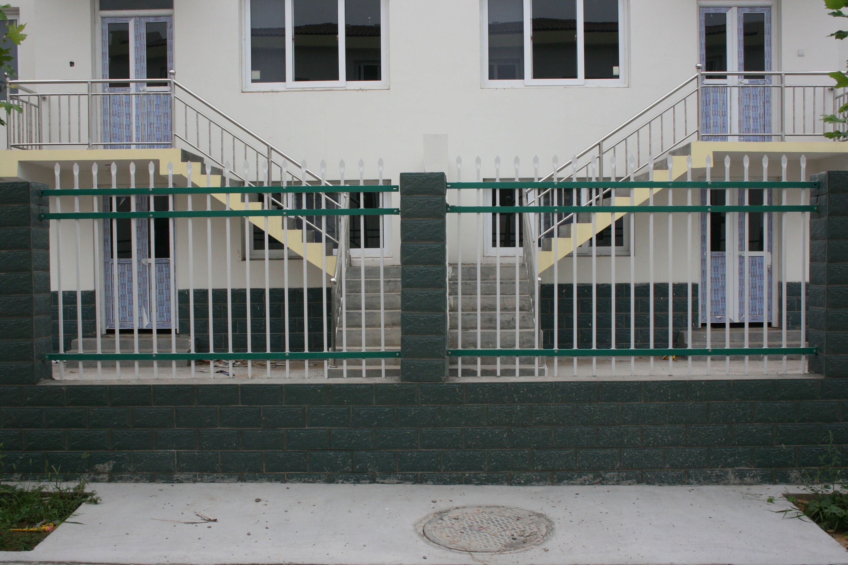 组合式锌钢护栏生产厂家_组合式隔离栅、栏、网报价