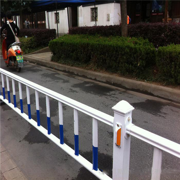 南阳公路市政护栏厂家电话_优质隔离栅、栏、网在哪采购