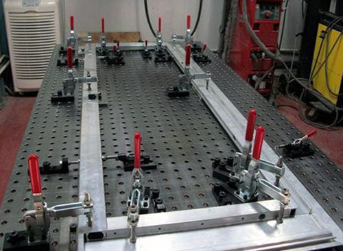 机器人专业焊接工装厂家_焊接工装夹具相关
