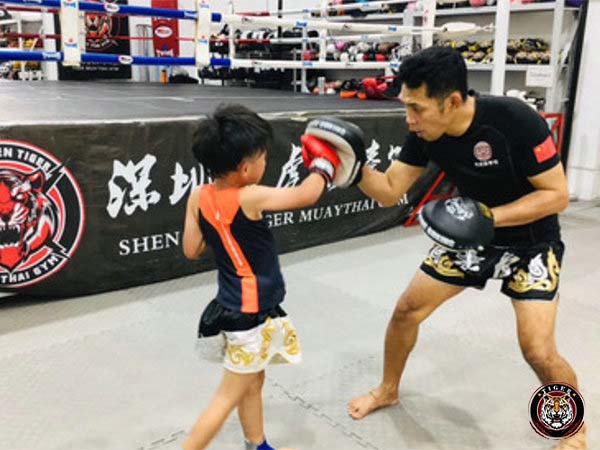 少儿纯泰国泰拳教练_用的舒心运动、休闲-湖南老虎泰拳体育文化发展有限责任公司