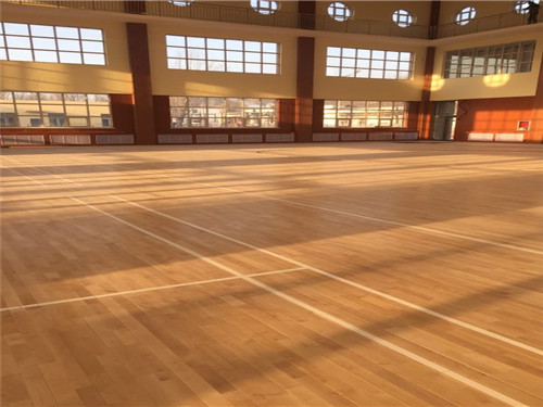 篮球馆运动木地板价格_球场木地板相关-湖南德冠木业有限公司