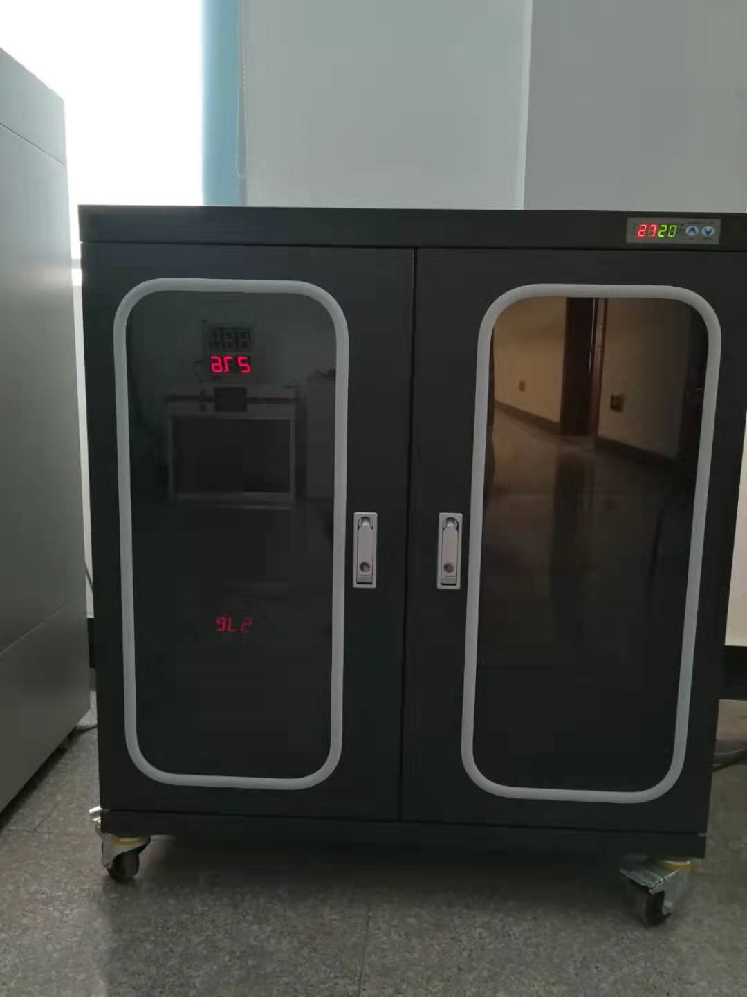 540升氮气柜电子元器件储存_718升其他实验仪器装置哪家便宜-苏州三清仪器有限公司