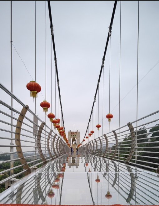 广东景观玻璃吊桥施工_深加工玻璃相关-河南省升瑞游乐设备有限公司
