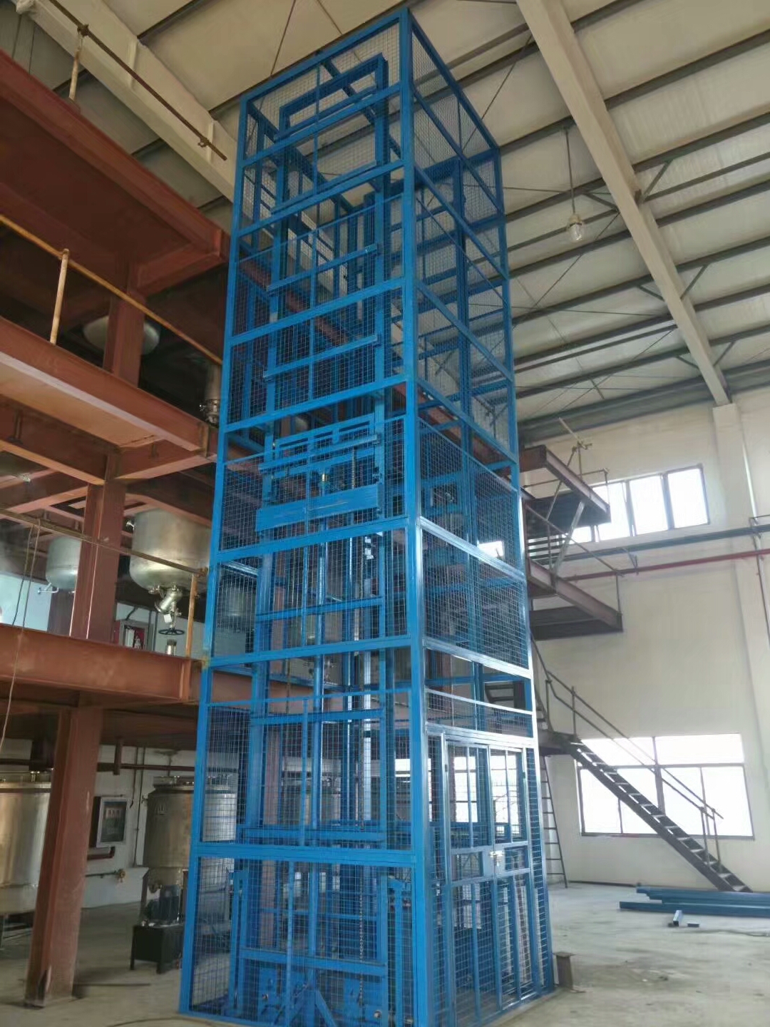 2吨升降机规格参数_液压升降台-山东启运机械有限公司