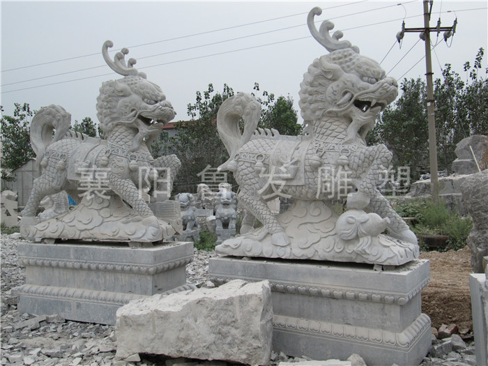 石凳生产厂家_青石公司-襄阳鲁发雕塑有限公司