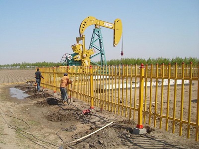 新疆油田玻璃钢围栏价格_优质隔离栅、栏、网采购-新乡市祥泰复合材料有限公司