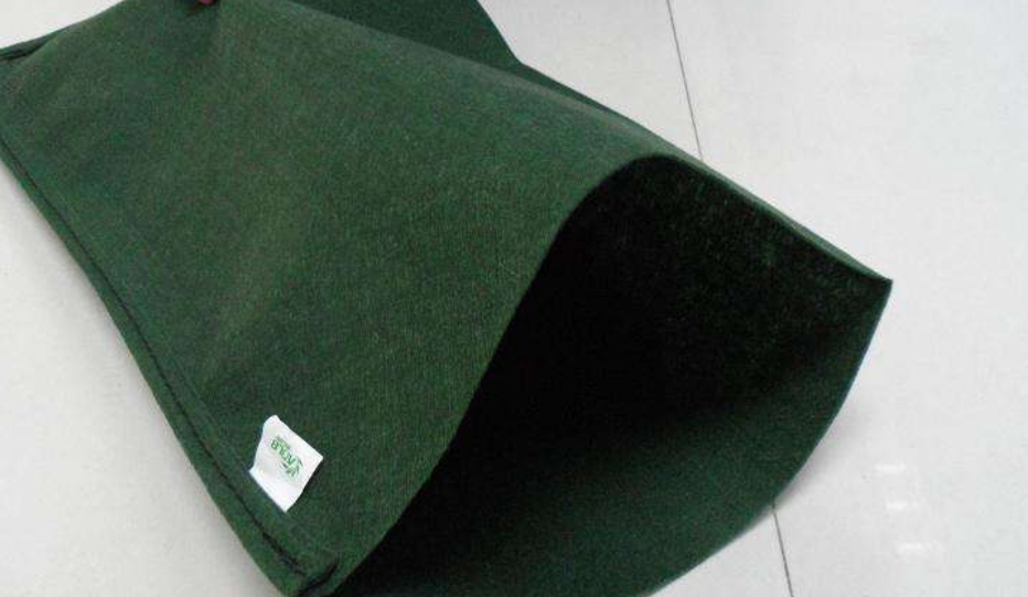 包头黑色生态袋型号_护坡专用防水、防潮材料价格-山东领翔新材料公司