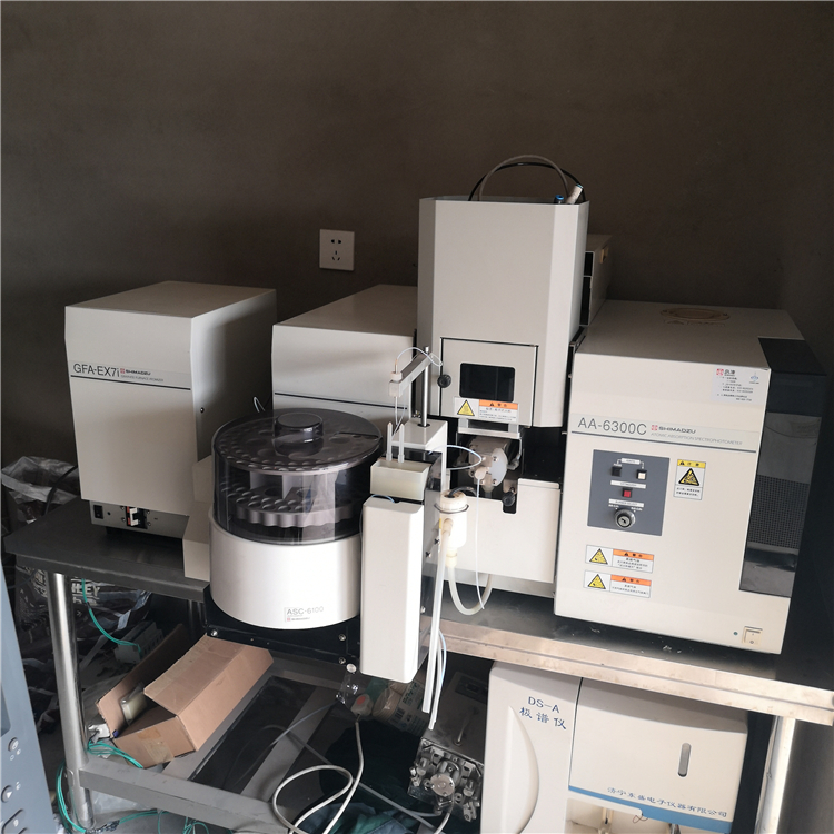 回收出售二手实验室仪器设备 液相色谱仪 原子吸收分光光度计_液相色谱仪