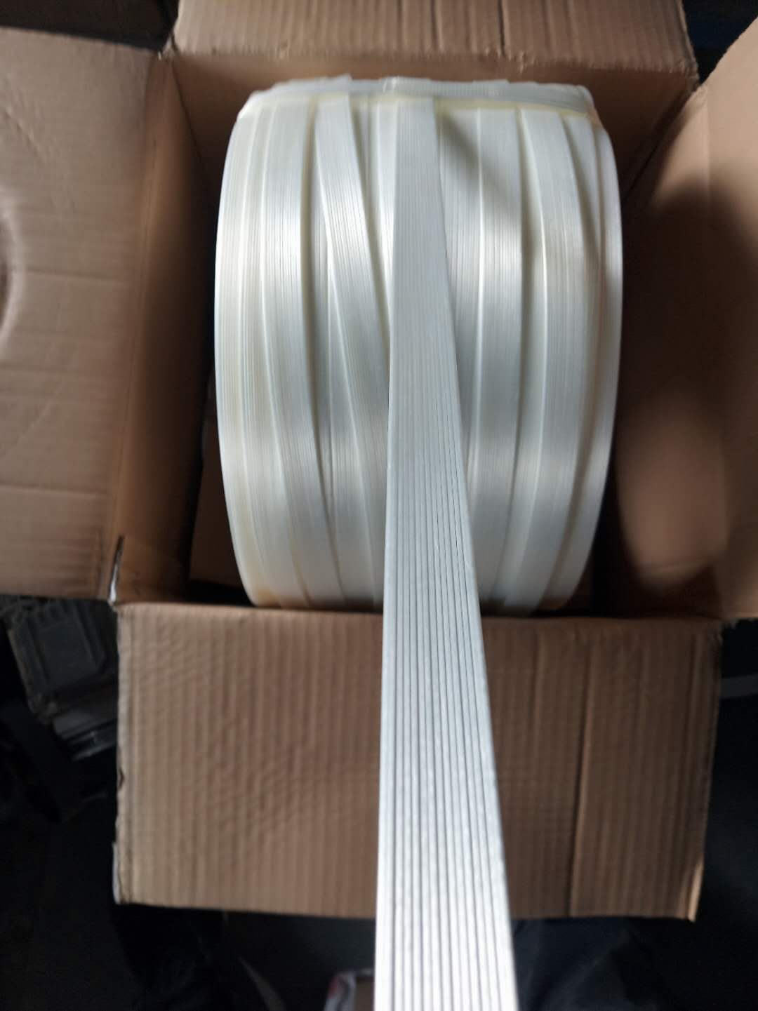 安徽聚酯纤维捆扎带定制_纤维捆扎带供应相关-济南齐力包装材料有限公司