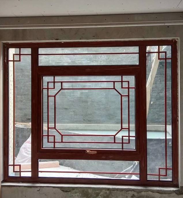 贵州实木仿古窗价格大概是多少_仿古窗多少钱相关-成都市成华区顺隆装饰材料经营部