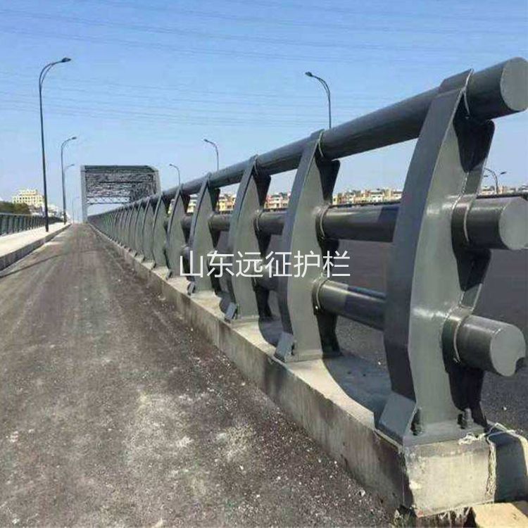 安徽哪里有桥梁防撞护栏多少钱_钢管防撞柱相关-山东远征金属材料有限公司