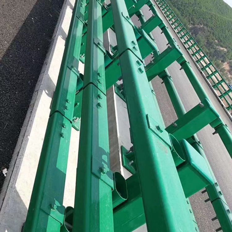 重庆哪里有桥梁防撞护栏_园艺护栏相关-山东远征金属材料有限公司