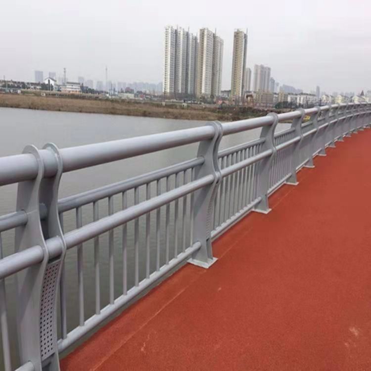 贵州桥梁栏杆厂家电话_提供防撞设施报价-山东远征金属材料有限公司