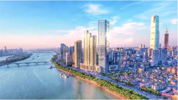 建设外贸网站的公司_长沙广告策划公司哪家好-湖南万成云商科技有限公司