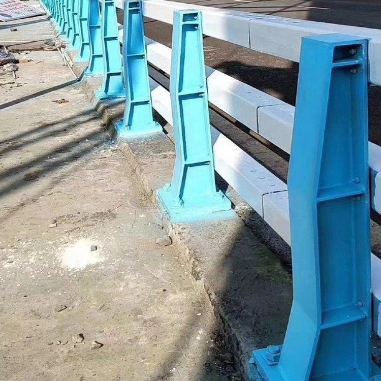 新型桥梁防撞护栏