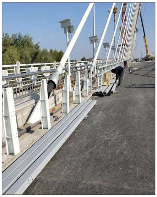 湖南提供桥梁防撞栏杆价格_桥梁防撞栏杆批发相关-山东远征金属材料有限公司