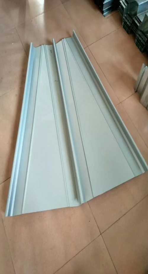 300型铝镁锰金属板生产厂家_330型金属建材-武汉建大威坤钢构工程实业有限公司