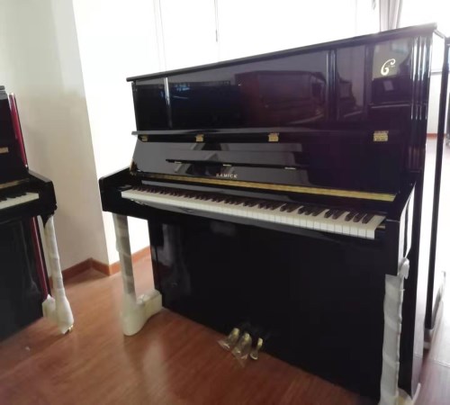 洛阳柯纳比三益钢琴多少钱一台_科伦金堡键盘类乐器-河南欧乐钢琴之家