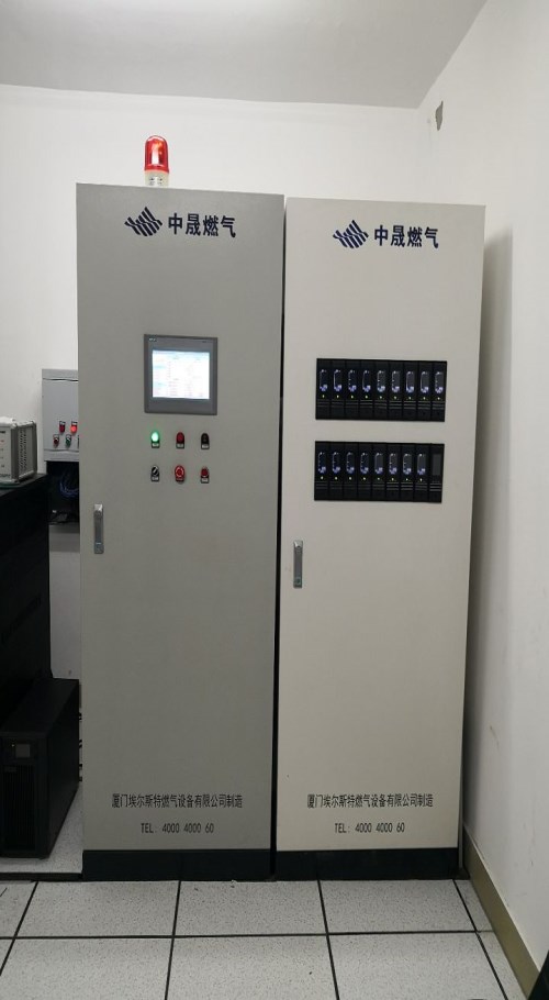 四川变频器PLC控制柜_水厂自动化成套控制系统生产商-山东迅展电子科技有限公司