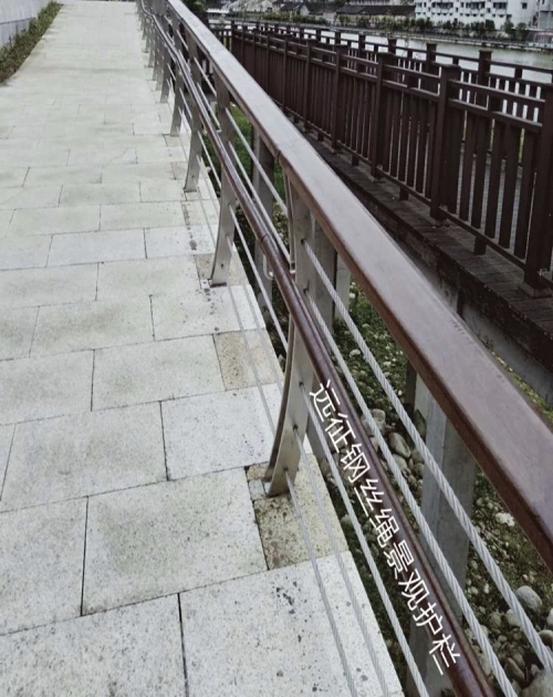 广西桥梁护栏厂家定制加工_哪里有隔离栅、栏、网-山东远征金属材料有限公司