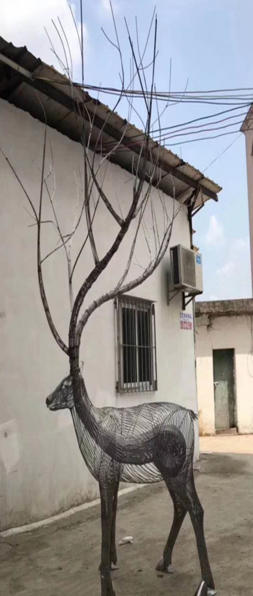 广西园林景观鹿雕塑_不锈钢几何块面抽象小雕塑-深圳市东方韵造型艺术有限公司