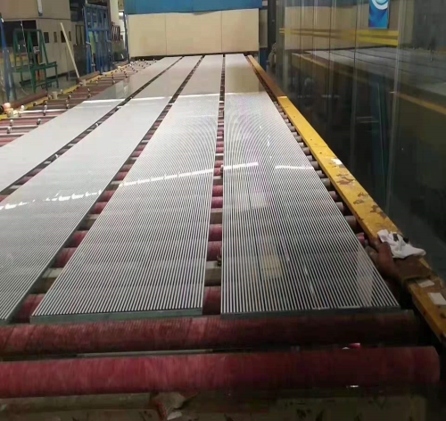 超长彩釉钢化玻璃生产厂家-佛山市中益信节能玻璃科技有限公司