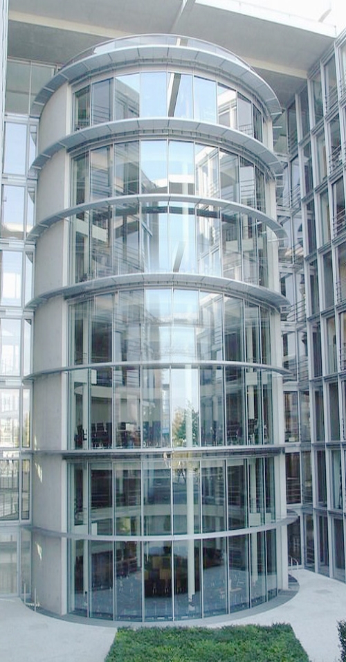 提供弯钢玻璃供应商_建筑玻璃-佛山市中益信节能玻璃科技有限公司