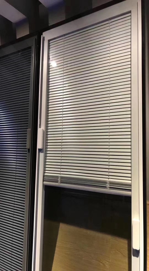 专业百叶中空玻璃门窗工程-佛山市中益信节能玻璃科技有限公司