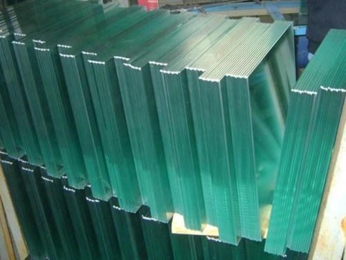 栏杆夹胶玻璃工程-佛山市中益信节能玻璃科技有限公司