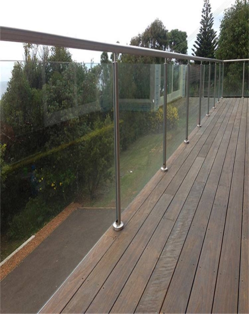 栏杆夹胶玻璃工程-佛山市中益信节能玻璃科技有限公司