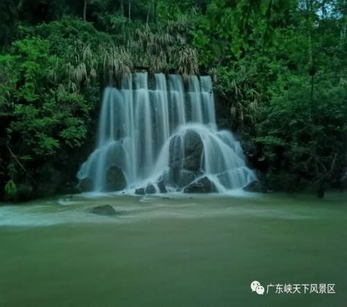 中国有名的飞云瀑景区_清远旅游服务图片-清远大之齐旅游开发有限公司