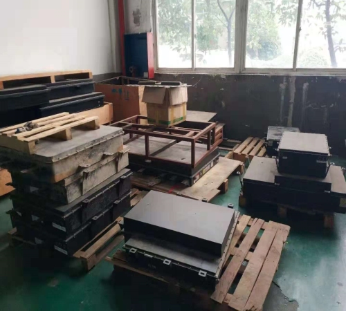 昆明专业动力电池回收价格_锂电池-深圳市龙兴路废品回收店