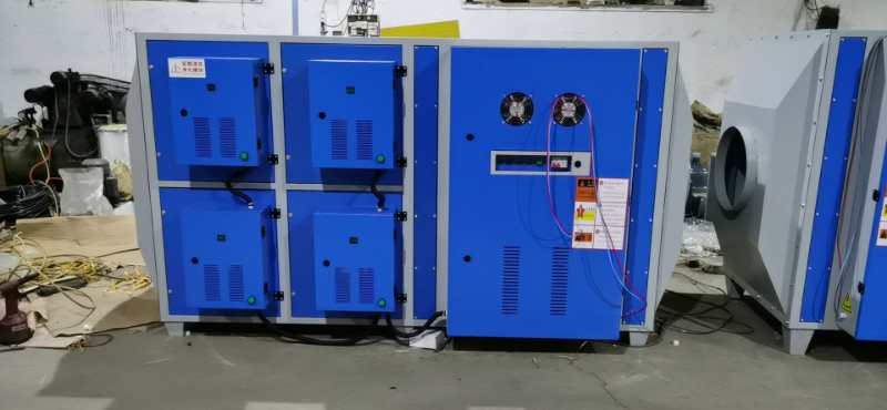 UV光氧翠花活性炭一体机废气处理环保设备活性炭吸附箱_光氧废气处理设备