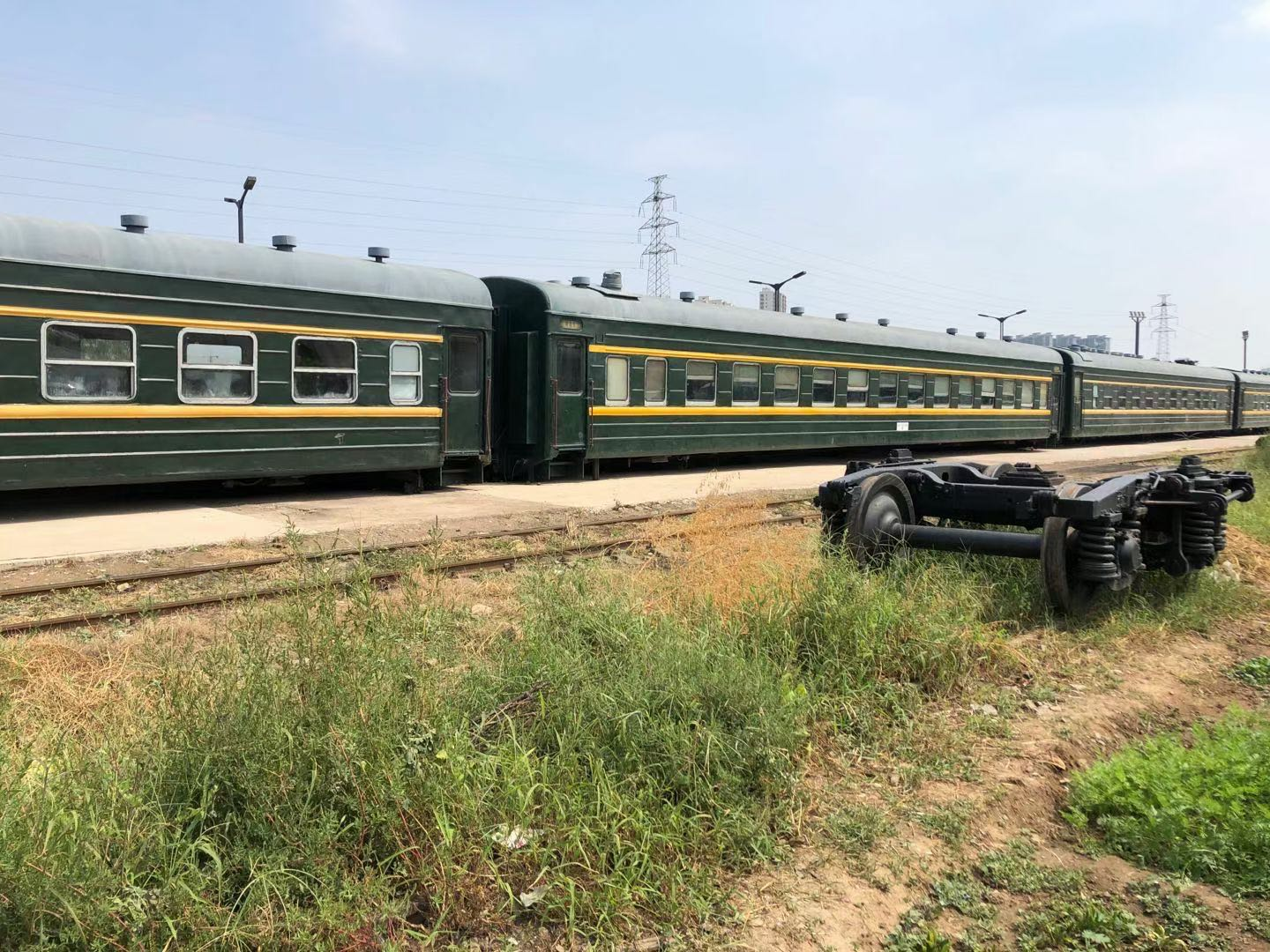 上海新旧绿皮火车出售哪里有卖_新旧二手设备转让-河北尹祥废旧物资回收有限公司