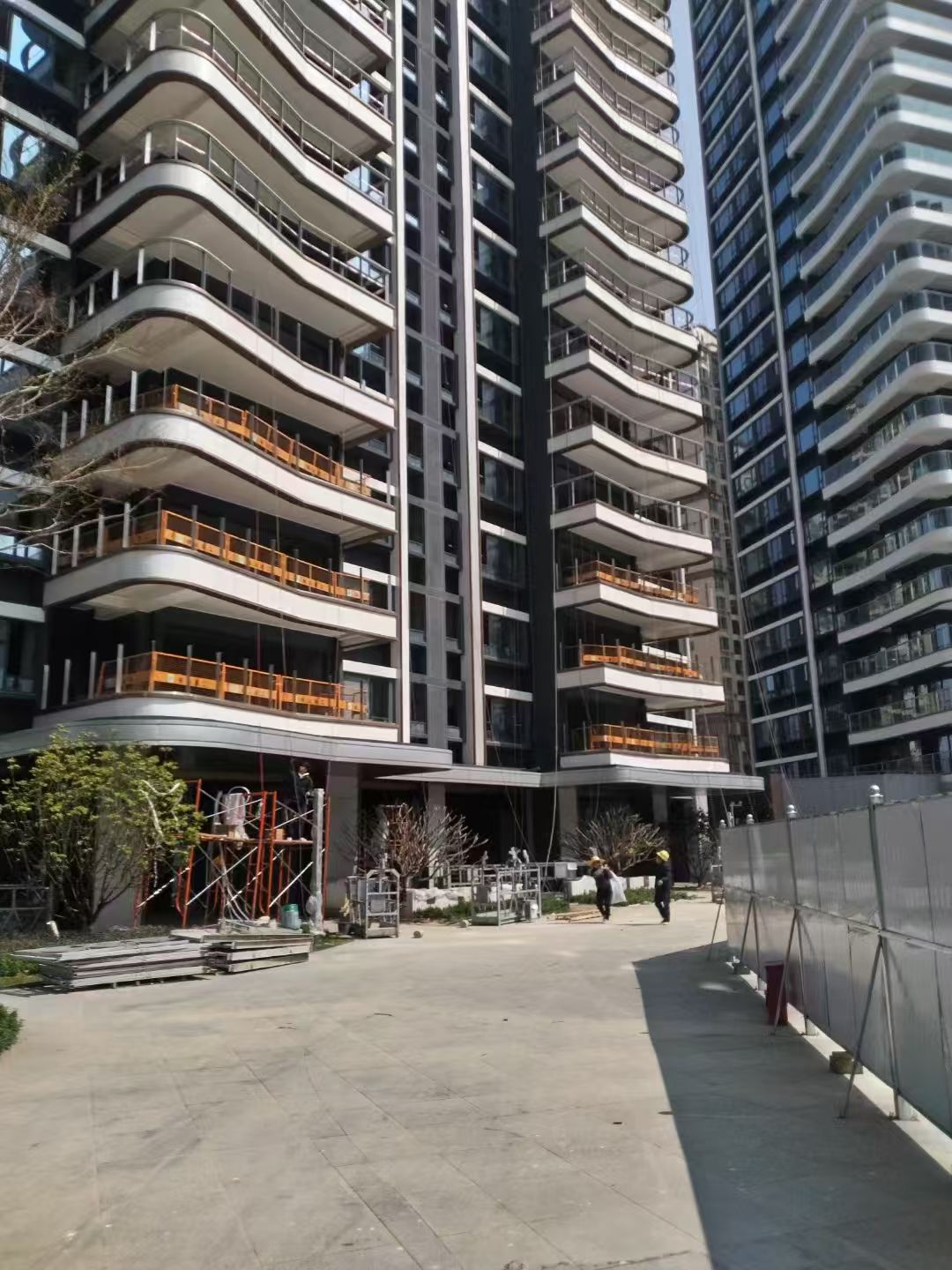 弯钢化夹胶玻璃