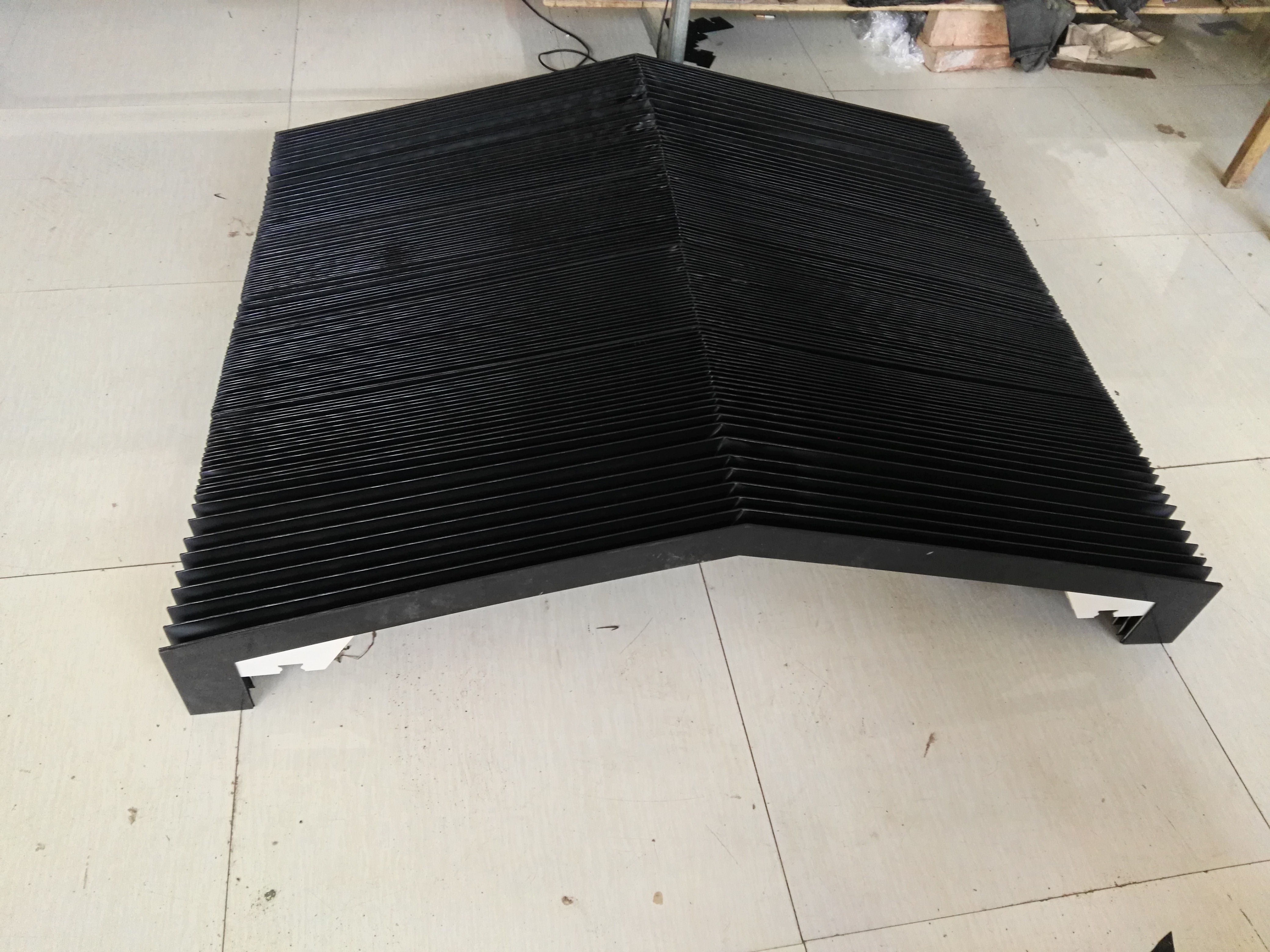 拉链式油缸伸缩防尘罩价格_方形机床护罩供应商-沧州万东机械制造有限